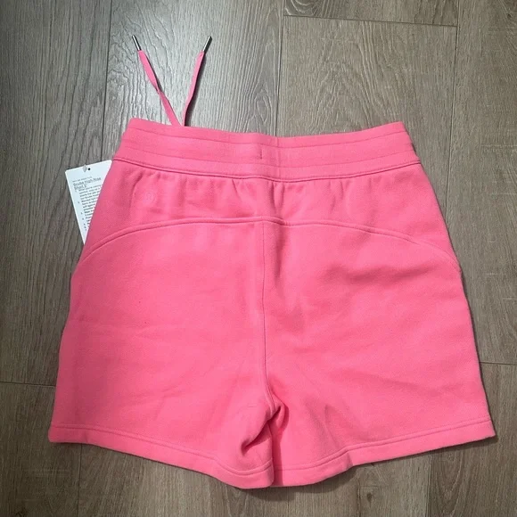 Lululemon Scuba High-Rise Short 5” size 8 Sakura pink - Picture 4 of 7